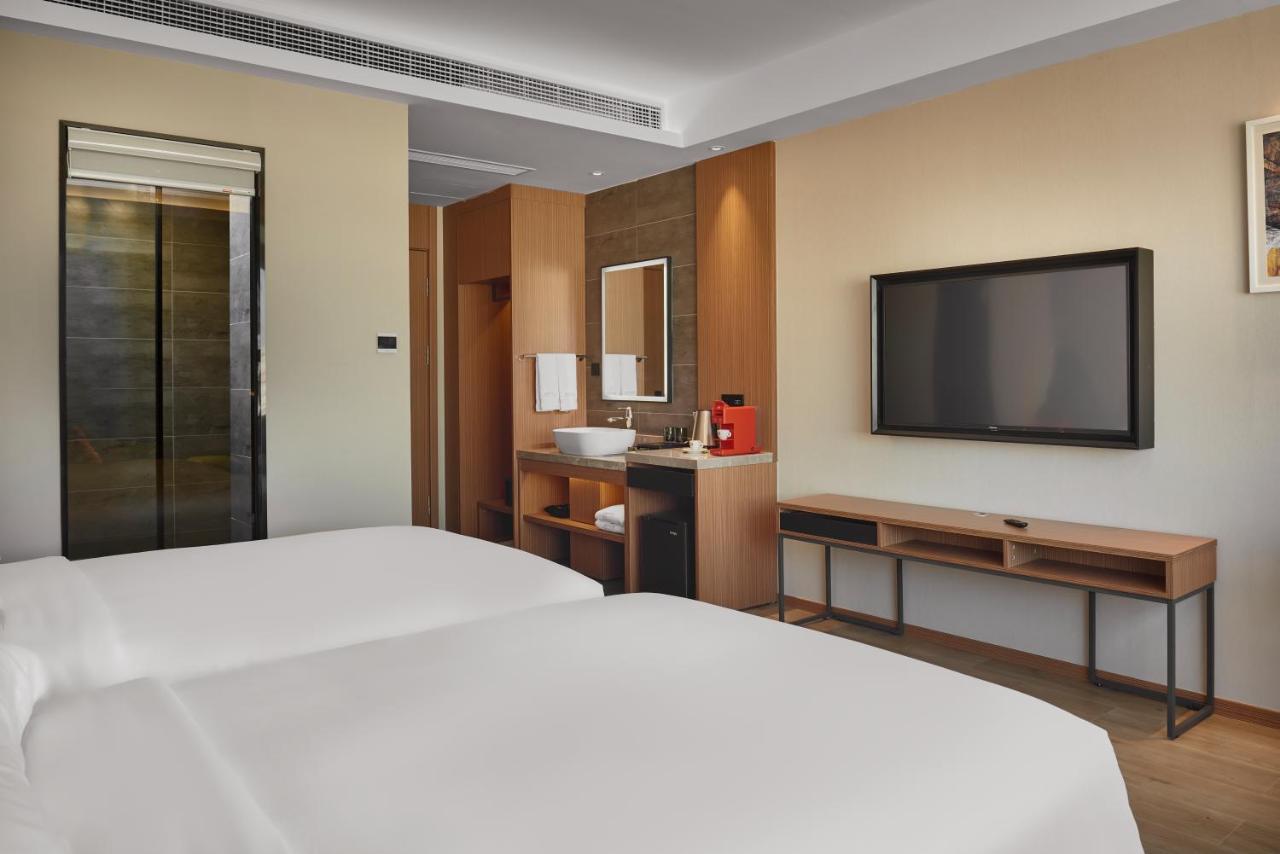 Aurea Central Hotel Phnom Penh Esterno foto
